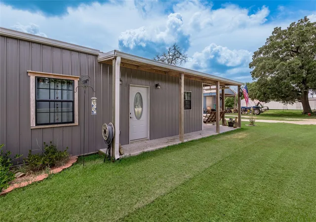 Homes for sale in Madisonville, TX | 1014 N Shipp St, Madisonville, TX 77864 | MLS# 40536433