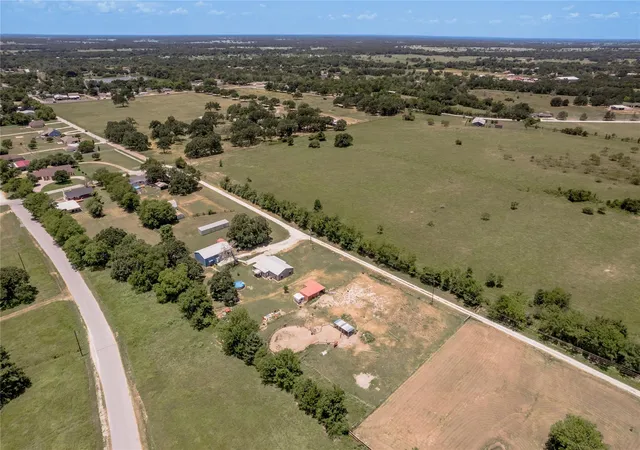 Homes for sale in Madisonville, TX | 1014 N Shipp St, Madisonville, TX 77864 | MLS# 40536433