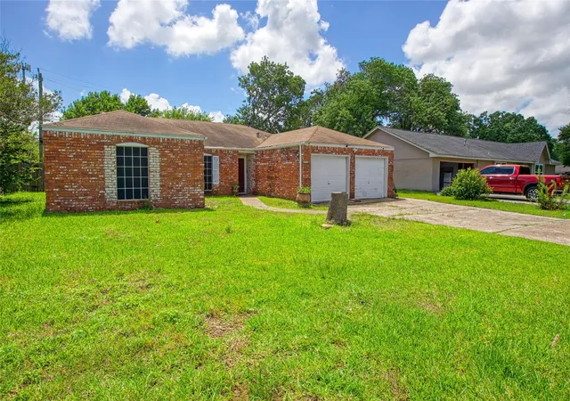 Homes for sale in Baytown, TX | 4511 Ponderosa Dr, Baytown, TX 77521 | MLS# 50021112