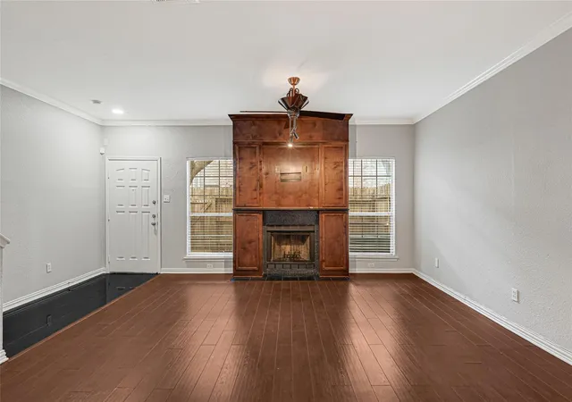 Photo 1 of Sale Pending at 17487 Red Oak Dr #7487, Houston, TX 77090 | MLS# 38521968 | Listing updated on 2026-09-15