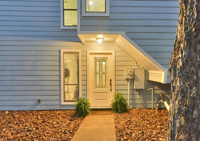 4th image of 807 Paradise Ln, Montgomery, TX 77356 | MLS# 64277274