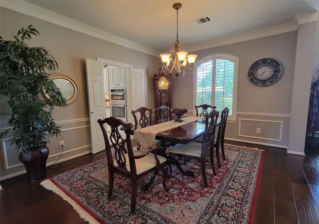 Photo 3 of Single family home for sale at 549 Stephen F Austin Dr, Conroe, TX 77302 | MLS# 67208561 | Listing updated on 2026-09-06