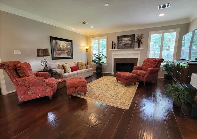 Photo 4 of Single family home for sale at 549 Stephen F Austin Dr, Conroe, TX 77302 | MLS# 67208561 | Listing updated on 2026-09-06
