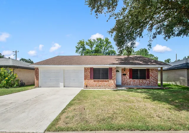 Photo 3 of Single family home for sale at 1104 E 13th Street, Deer Park, TX 77536 | MLS# 47155466 | Listing updated on 2026-10-05