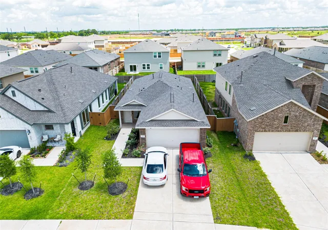 3rd image of 3008 Courtney Coral Ln, Katy, TX 77493 | MLS# 17835169