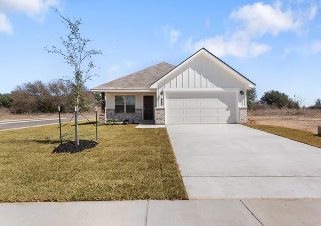 Homes for sale in Navasota, TX | 1236 High St, Navasota, TX 77868 | MLS# 53825423