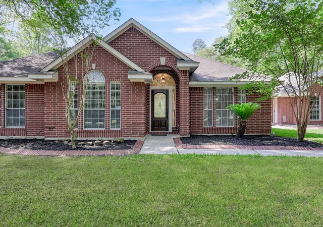 Photo 3 of Single family home for sale at 5307 Country Ct, Magnolia, TX 77354 | MLS# 58383324 | Listing updated on 2026-10-06