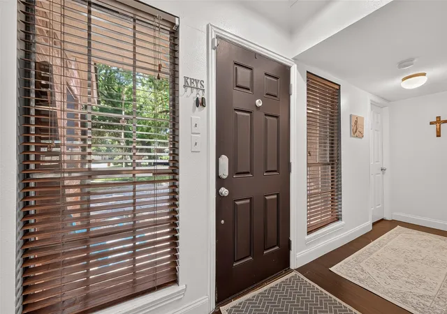Photo 3 of Single family home for sale at 14715 Summerway Ln, Houston, TX 77014 | MLS# 41109078 | Listing updated on 2026-10-08