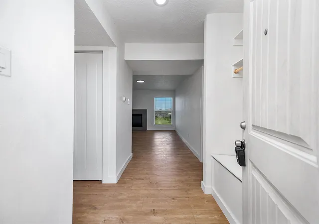 3rd image of 7600 Emmett F Lowry Expy #1006, Texas City, TX 77591 | MLS# 51993913