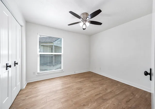 5th image of 7600 Emmett F Lowry Expy #1006, Texas City, TX 77591 | MLS# 51993913