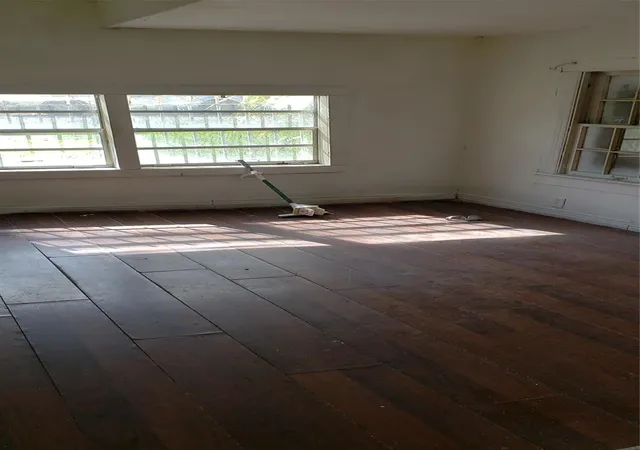 Photo 3 of Single family home for sale at 1511 Common St, Houston, TX 77009 | MLS# 5100293 | Listing updated on 2026-07-30