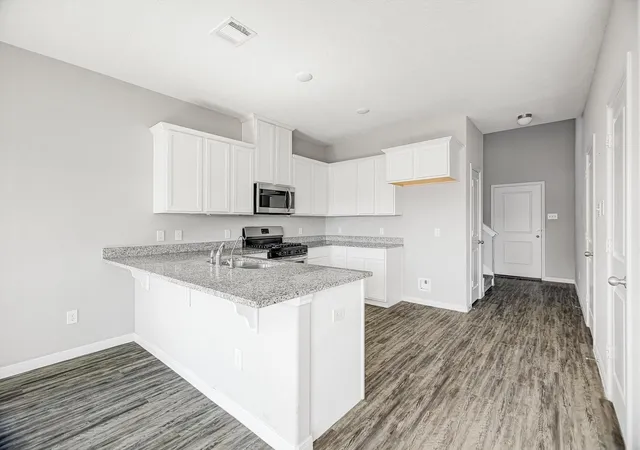 Photo 4 of Single family home for sale at 1093 Road 5102, Cleveland, TX 77327 | MLS# 14934353 | Listing updated on 2026-06-25