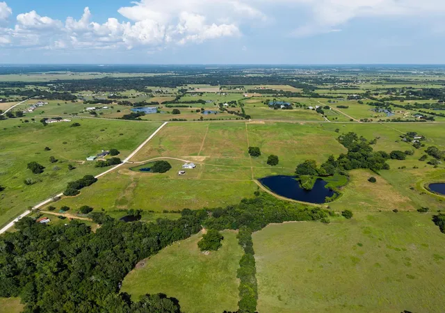 4th image of 8531 Tottenham Rd, Chappell Hill, TX 77426 | MLS# 5495115