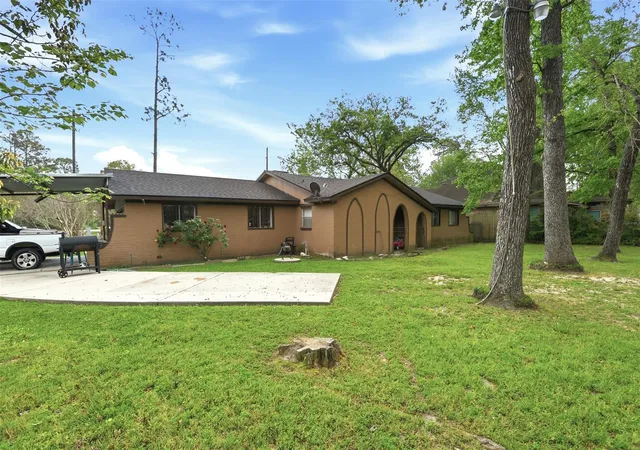 Photo 1 of Single family home for sale at 21818 Forest Glade Dr, Humble, TX 77338 | MLS# 5665110 | Listing updated on 2026-04-15