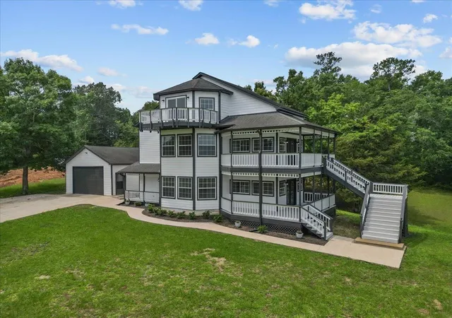 Photo 4 of Single family home for sale at 401 Paradise Dr, Coldspring, TX 77331 | MLS# 69514239 | Listing updated on 2026-08-31