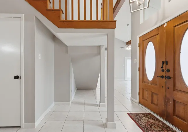 Photo 4 of Single family home for sale at 6611 Rippling Holw Dr, Spring, TX 77379 | MLS# 25985554 | Listing updated on 2026-07-30