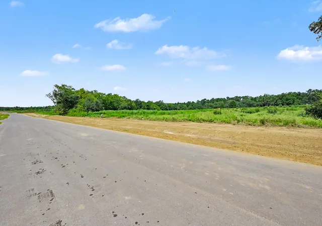 Photo 10 of Land for sale at 9735 Lakeside Oaks Dr, Plantersville, TX 77363 | MLS# 74859926 | Listing updated on 2026-07-30