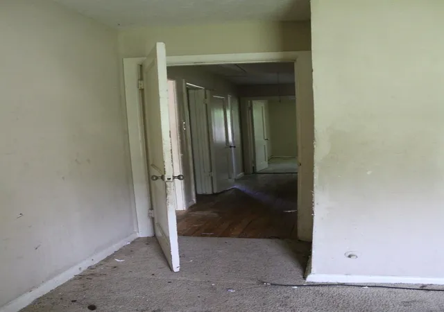 14th image of 4813 Angleton St, Houston, TX 77033 | MLS# 94385602