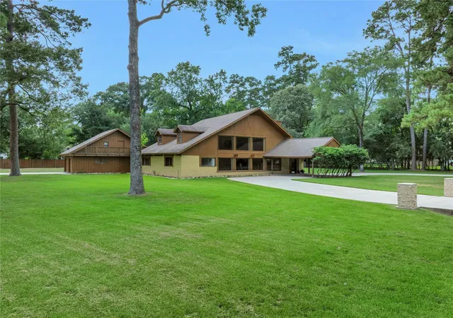Photo 4 of Sale Pending at 15418 Willis Way, Conroe, TX 77384 | MLS# 81030257 | Listing updated on 2026-09-03
