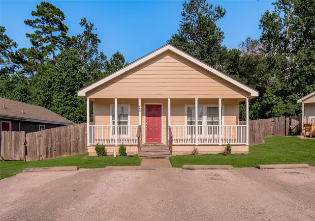 1st image of 164 Varsity Dr, Huntsville, TX 77340 | MLS# 61876924