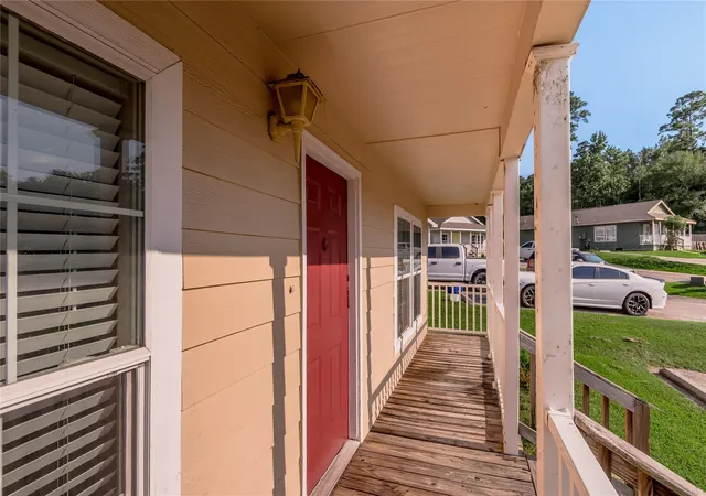 4th image of 164 Varsity Dr, Huntsville, TX 77340 | MLS# 61876924