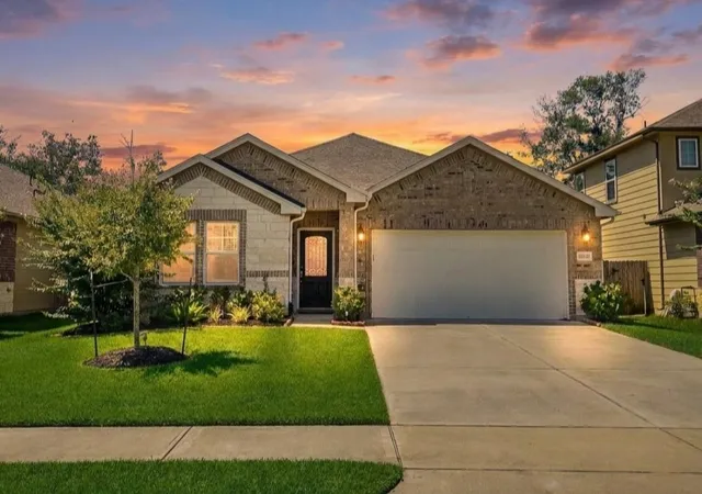 Photo 2 of Single family home for sale at 12821 S Winding Pines Dr, Tomball, TX 77375 | MLS# 36209344 | Listing updated on 2026-10-07