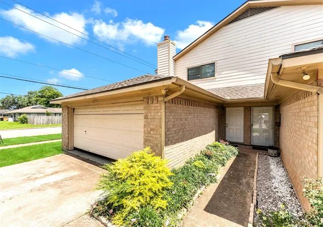 2nd image of 1101 Wilson Dr, Rosenberg, TX 77471 | MLS# 66931504