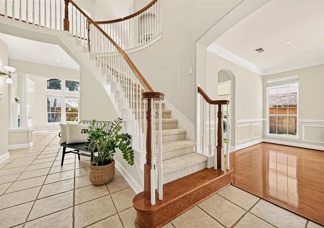 Photo 3 of Sale Pending at 9614 Woodcliff Lake Dr, Spring, TX 77379 | MLS# 31608475 | Listing updated on 2026-08-12
