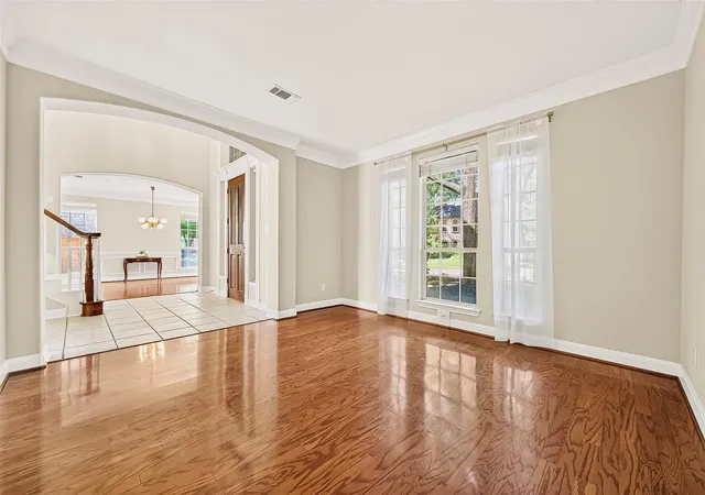 Photo 3 of Sale Pending at 9614 Woodcliff Lake Dr, Spring, TX 77379 | MLS# 31608475 | Listing updated on 2026-08-12