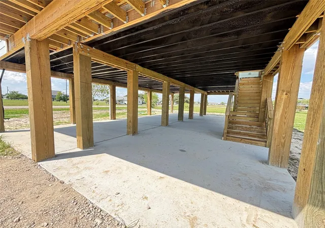 4th image of 638 Swallow Dr, Palacios, TX 77465 | MLS# 13712056
