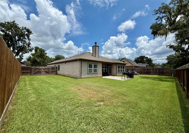 31st image of 315 Woodhaven Dr, West Columbia, TX 77486 | MLS# 87481502