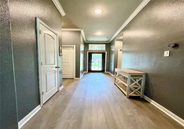 image of 315 Woodhaven Dr, West Columbia, TX 77486 | MLS# 87481502