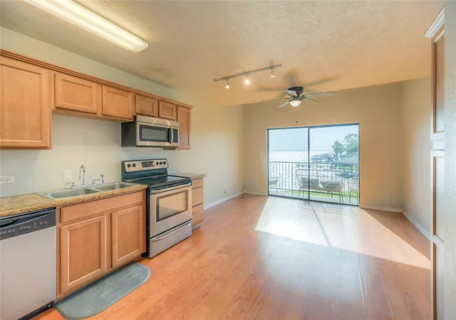 2nd image of 445 Carolcrest Ln #422, Livingston, TX 77351 | MLS# 40258176
