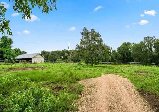 Homes for sale in Elgin, TX | 1026 Red Town Rd, Elgin, TX 78621 | MLS# 43928558