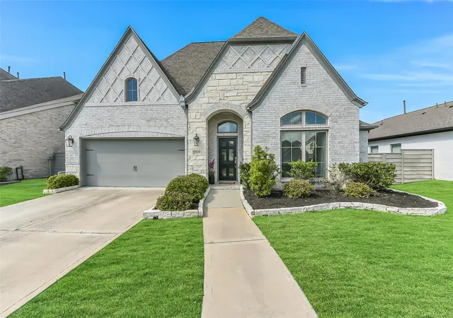 Photo 1 of Single family home for sale at 2213 Bayleaf Manor, Manvel, TX 77578 | MLS# 40916195 | Listing updated on 2026-09-14