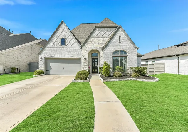 Photo 2 of Single family home for sale at 2213 Bayleaf Manor, Manvel, TX 77578 | MLS# 40916195 | Listing updated on 2026-09-14