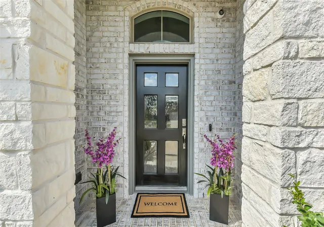 Photo 3 of Single family home for sale at 2213 Bayleaf Manor, Manvel, TX 77578 | MLS# 40916195 | Listing updated on 2026-09-14