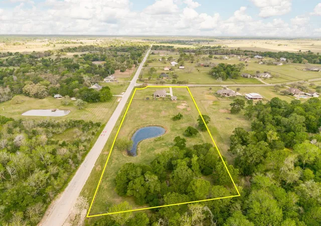 2nd image of 9600 Shadow Creek Trail, Hearne, TX 77859 | MLS# 2963546