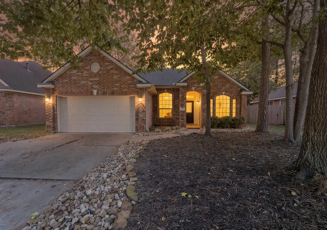 3rd image of 54 Wrens Song Pl, The Woodlands, TX 77382 | MLS# 49467901