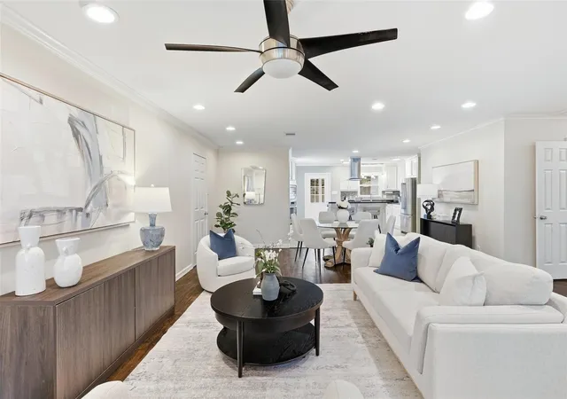 Photo 1 of Sale Pending at 1734 Knightwick Dr, Houston, TX 77008 | MLS# 70507173 | Listing updated on 2026-08-24