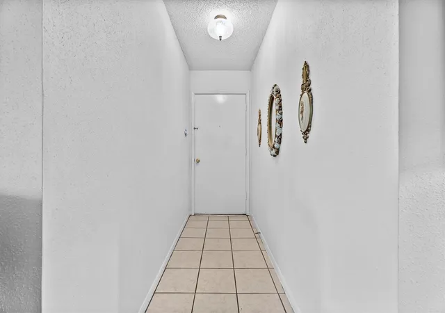 image of 2502 Woodwild Dr, Houston, TX 77038 | MLS# 18006703
