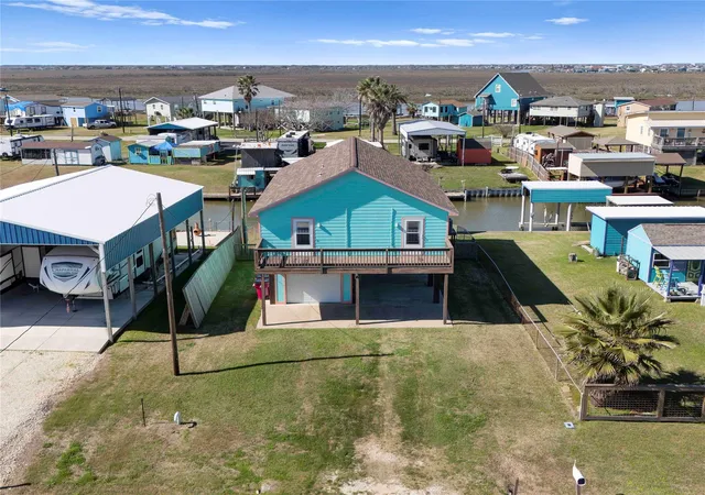 Homes for sale in Sargent, TX | 480 County Road 202, Sargent, TX 77414 | MLS# 496538
