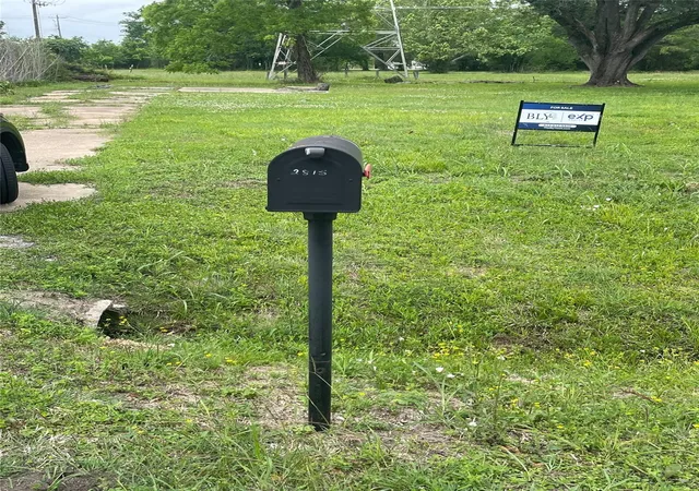 Photo 4 of Land for sale at 2815 Timber Dr, Dickinson, TX 77539 | MLS# 31581673 | Listing updated on 2026-09-07