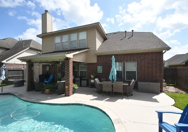 Photo 3 of Single family home for sale at 18042 Oakridge Cyn Ln, Richmond, TX 77407 | MLS# 28023025 | Listing updated on 2026-09-09