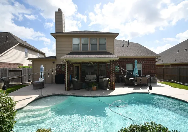 Photo 4 of Single family home for sale at 18042 Oakridge Cyn Ln, Richmond, TX 77407 | MLS# 28023025 | Listing updated on 2026-09-09