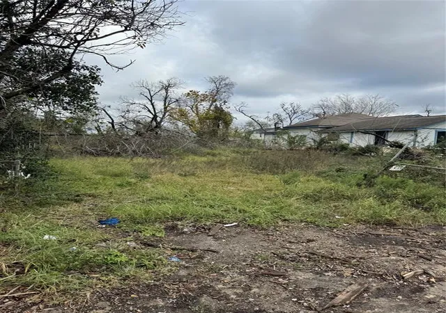 Photo 1 of Land for sale at 5419 Pardee St, Houston, TX 77026 | MLS# 27376958 | Listing updated on 2026-08-24