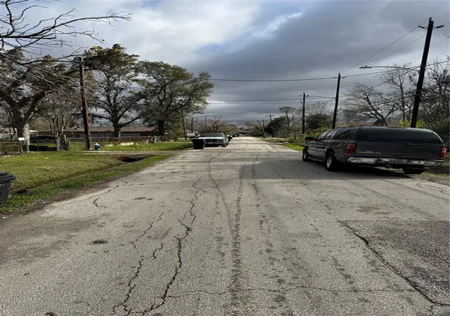 Photo 3 of Land for sale at 5419 Pardee St, Houston, TX 77026 | MLS# 27376958 | Listing updated on 2026-08-24
