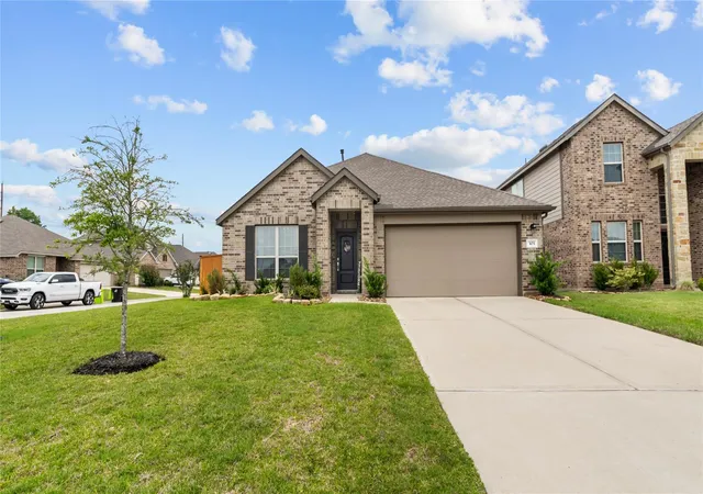 Photo 1 of Sale Pending at 303 Stablebrook St, Magnolia, TX 77354 | MLS# 88861191 | Listing updated on 2026-09-04