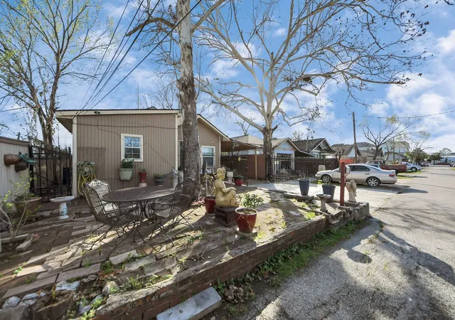 24th image of 3924 Jefferson St, Houston, TX 77003 | MLS# 9113258