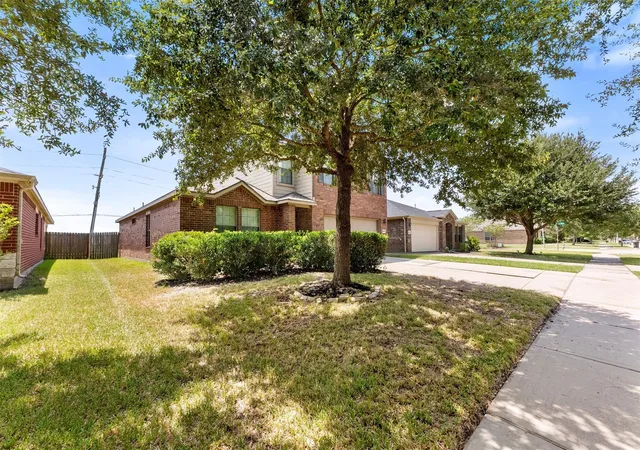 Photo 2 of Single family home for sale at 8414 Hidalgo Dr, Rosenberg, TX 77469 | MLS# 97948867 | Listing updated on 2026-09-11